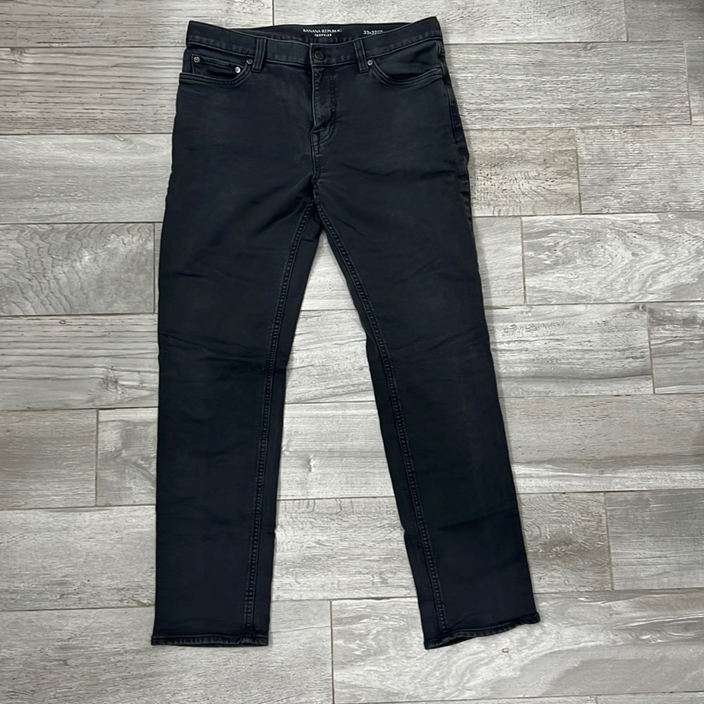 Banana Republic Men’s Traveler Pants